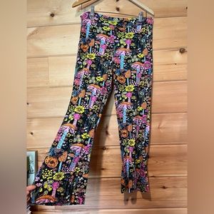 Nooworks mushrooms kick flare pant NWT